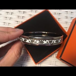 Hermès enamel bangle